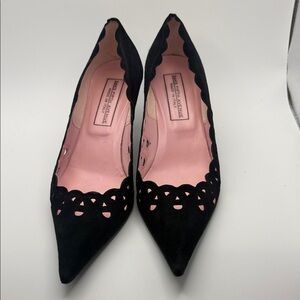 Saks Fifth Avenue Black Scalloped Heels